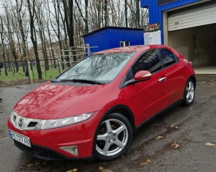 Красный Хонда Цивик, объемом двигателя 1.8 л и пробегом 196 тыс. км за 5700 $, фото 1 на Automoto.ua