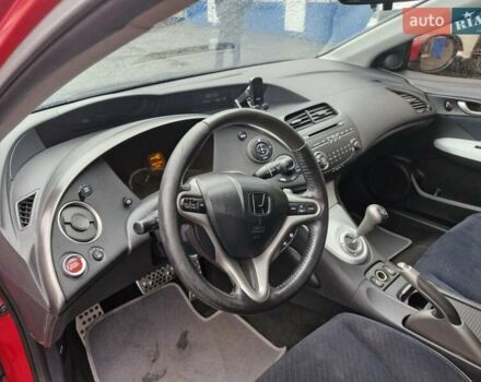 Червоний Хонда Сівік, об'ємом двигуна 1.8 л та пробігом 196 тис. км за 4850 $, фото 11 на Automoto.ua