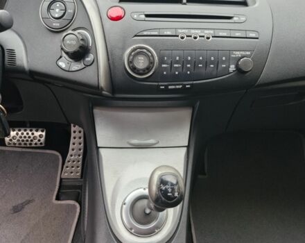 Красный Хонда Цивик, объемом двигателя 1.8 л и пробегом 196 тыс. км за 5700 $, фото 15 на Automoto.ua