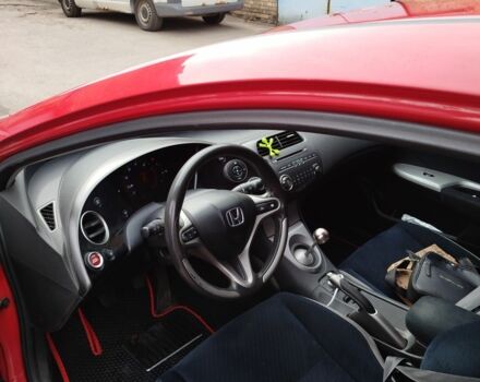 Красный Хонда Цивик, объемом двигателя 1.3 л и пробегом 239 тыс. км за 5200 $, фото 12 на Automoto.ua