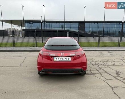 Червоний Хонда Сівік, об'ємом двигуна 1.8 л та пробігом 128 тис. км за 8800 $, фото 5 на Automoto.ua