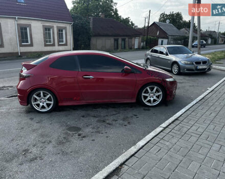 Красный Хонда Цивик, объемом двигателя 2 л и пробегом 206 тыс. км за 8500 $, фото 4 на Automoto.ua