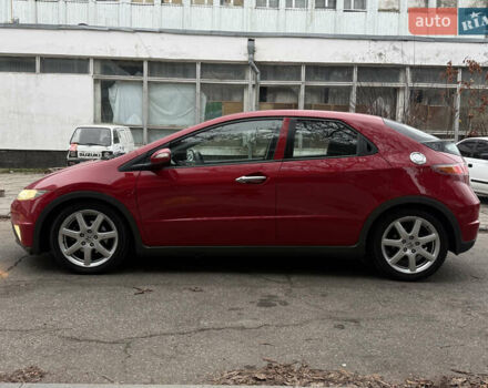 Красный Хонда Цивик, объемом двигателя 1.8 л и пробегом 282 тыс. км за 5999 $, фото 2 на Automoto.ua