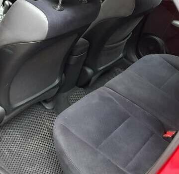 Красный Хонда Цивик, объемом двигателя 1.8 л и пробегом 207 тыс. км за 6500 $, фото 3 на Automoto.ua