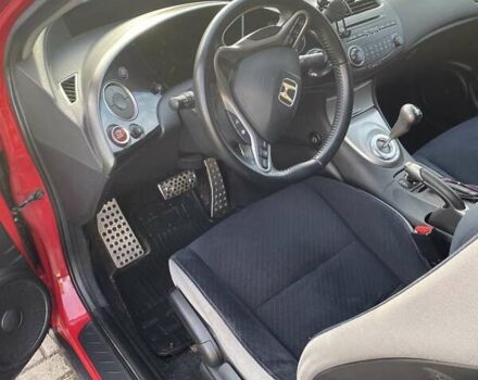 Червоний Хонда Сівік, об'ємом двигуна 1.8 л та пробігом 131 тис. км за 7900 $, фото 6 на Automoto.ua