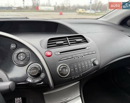 Червоний Хонда Сівік, об'ємом двигуна 1.8 л та пробігом 128 тис. км за 8800 $, фото 20 на Automoto.ua