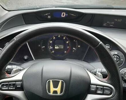 Красный Хонда Цивик, объемом двигателя 1.8 л и пробегом 207 тыс. км за 6500 $, фото 7 на Automoto.ua