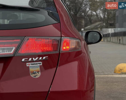 Красный Хонда Цивик, объемом двигателя 1.8 л и пробегом 282 тыс. км за 5999 $, фото 10 на Automoto.ua