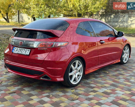 Красный Хонда Цивик, объемом двигателя 2 л и пробегом 110 тыс. км за 9500 $, фото 4 на Automoto.ua