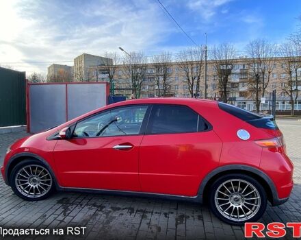 Красный Хонда Цивик, объемом двигателя 1.8 л и пробегом 131 тыс. км за 7900 $, фото 1 на Automoto.ua