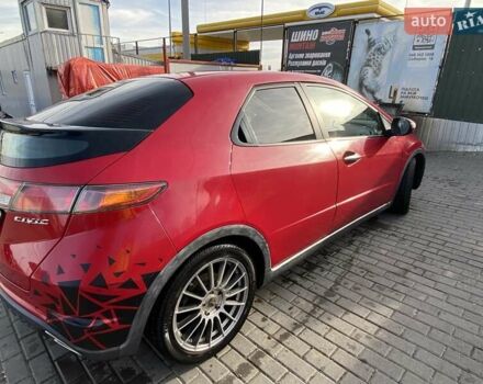 Червоний Хонда Сівік, об'ємом двигуна 1.8 л та пробігом 131 тис. км за 7900 $, фото 5 на Automoto.ua