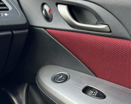 Красный Хонда Цивик, объемом двигателя 2 л и пробегом 110 тыс. км за 9500 $, фото 27 на Automoto.ua