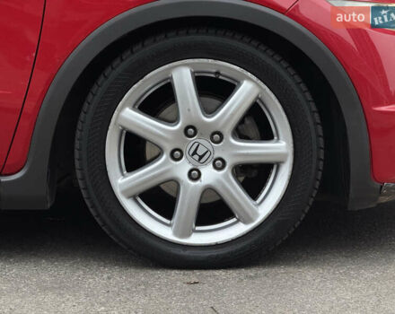 Красный Хонда Цивик, объемом двигателя 1.8 л и пробегом 282 тыс. км за 5999 $, фото 11 на Automoto.ua