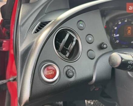 Красный Хонда Цивик, объемом двигателя 1.8 л и пробегом 221 тыс. км за 7700 $, фото 15 на Automoto.ua