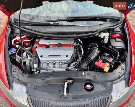 Красный Хонда Цивик, объемом двигателя 2 л и пробегом 110 тыс. км за 9500 $, фото 14 на Automoto.ua