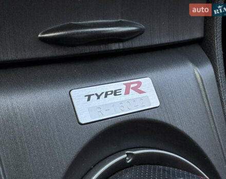 Красный Хонда Цивик, объемом двигателя 2 л и пробегом 110 тыс. км за 9500 $, фото 28 на Automoto.ua