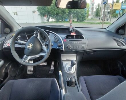 Червоний Хонда Сівік, об'ємом двигуна 1.8 л та пробігом 275 тис. км за 6100 $, фото 5 на Automoto.ua