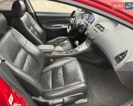 Червоний Хонда Сівік, об'ємом двигуна 1.8 л та пробігом 128 тис. км за 8800 $, фото 16 на Automoto.ua