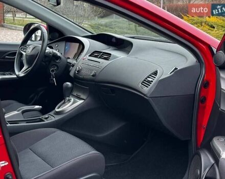 Червоний Хонда Сівік, об'ємом двигуна 1.8 л та пробігом 120 тис. км за 9999 $, фото 14 на Automoto.ua