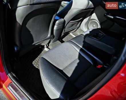 Красный Хонда Цивик, объемом двигателя 1.8 л и пробегом 113 тыс. км за 9800 $, фото 14 на Automoto.ua