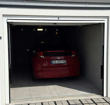 Красный Хонда Цивик, объемом двигателя 1.8 л и пробегом 71 тыс. км за 12257 $, фото 2 на Automoto.ua