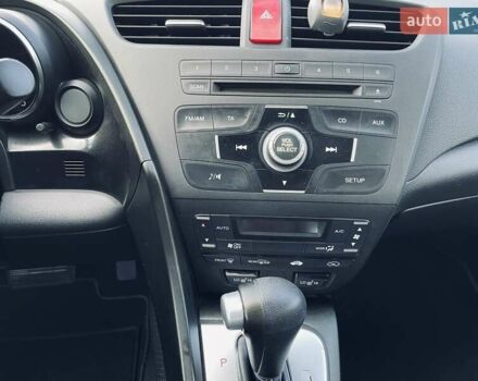 Красный Хонда Цивик, объемом двигателя 1.8 л и пробегом 100 тыс. км за 12500 $, фото 50 на Automoto.ua