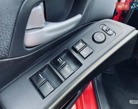 Красный Хонда Цивик, объемом двигателя 1.8 л и пробегом 100 тыс. км за 12500 $, фото 56 на Automoto.ua