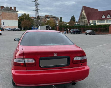 Красный Хонда Цивик, объемом двигателя 1.5 л и пробегом 350 тыс. км за 3500 $, фото 2 на Automoto.ua