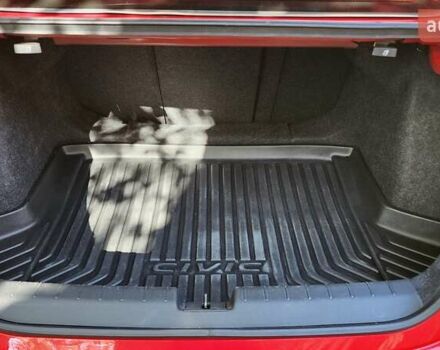 Хонда Цивик 2020 в Днепре (Днепропетровске) на Automoto.ua Красный Хонда Цивик, объемом двигателя 1.3 л и пробегом 130 тыс. км за 16500 $, фото 14 на Automoto.ua