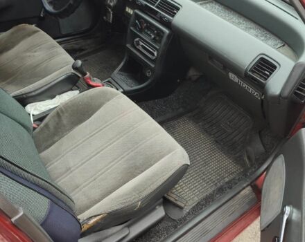 Красный Хонда Цивик, объемом двигателя 1.4 л и пробегом 200 тыс. км за 1150 $, фото 3 на Automoto.ua