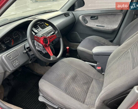 Красный Хонда Цивик, объемом двигателя 1.5 л и пробегом 401 тыс. км за 2500 $, фото 12 на Automoto.ua