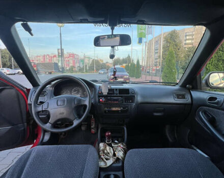 Красный Хонда Цивик, объемом двигателя 1.49 л и пробегом 379 тыс. км за 3500 $, фото 4 на Automoto.ua