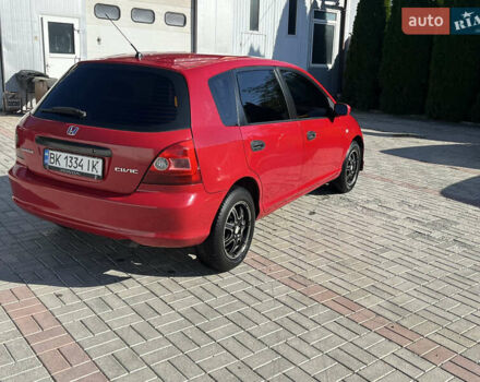 Красный Хонда Цивик, объемом двигателя 1.59 л и пробегом 300 тыс. км за 2990 $, фото 3 на Automoto.ua