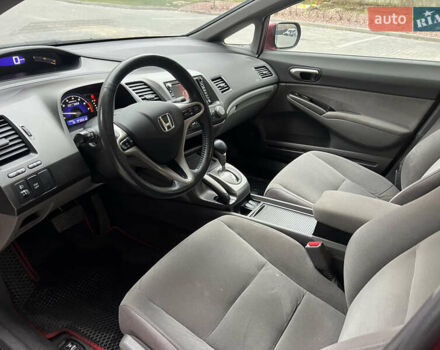 Красный Хонда Цивик, объемом двигателя 1.3 л и пробегом 321 тыс. км за 5650 $, фото 23 на Automoto.ua