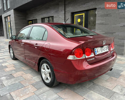 Красный Хонда Цивик, объемом двигателя 1.3 л и пробегом 321 тыс. км за 5650 $, фото 1 на Automoto.ua