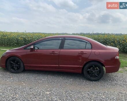 Красный Хонда Цивик, объемом двигателя 1.8 л и пробегом 315 тыс. км за 5900 $, фото 2 на Automoto.ua