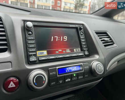 Красный Хонда Цивик, объемом двигателя 1.3 л и пробегом 321 тыс. км за 5650 $, фото 21 на Automoto.ua