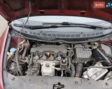 Червоний Хонда Сівік, об'ємом двигуна 1.8 л та пробігом 275 тис. км за 5700 $, фото 6 на Automoto.ua