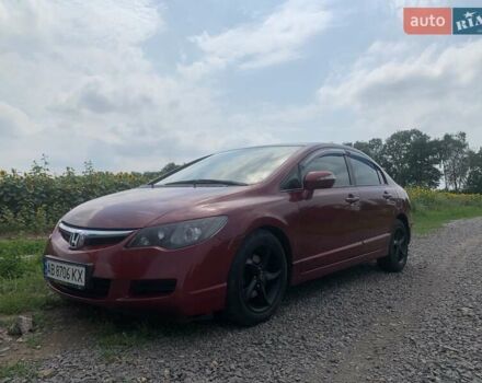 Красный Хонда Цивик, объемом двигателя 1.8 л и пробегом 315 тыс. км за 5900 $, фото 7 на Automoto.ua