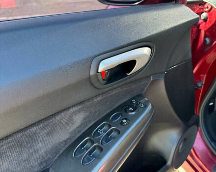 Красный Хонда Цивик, объемом двигателя 1.8 л и пробегом 231 тыс. км за 6500 $, фото 12 на Automoto.ua