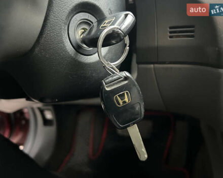 Красный Хонда Цивик, объемом двигателя 1.3 л и пробегом 321 тыс. км за 5650 $, фото 37 на Automoto.ua