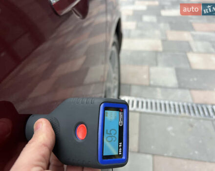 Красный Хонда Цивик, объемом двигателя 1.3 л и пробегом 321 тыс. км за 5650 $, фото 53 на Automoto.ua