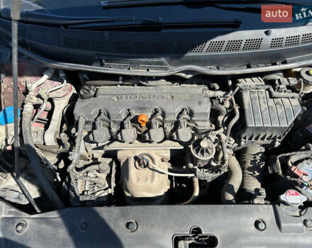 Красный Хонда Цивик, объемом двигателя 1.8 л и пробегом 231 тыс. км за 6500 $, фото 20 на Automoto.ua