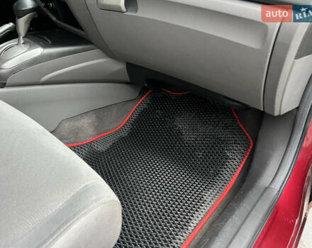 Красный Хонда Цивик, объемом двигателя 1.3 л и пробегом 321 тыс. км за 5650 $, фото 41 на Automoto.ua