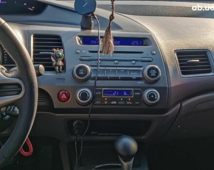 Красный Хонда Цивик, объемом двигателя 1.8 л и пробегом 154 тыс. км за 6990 $, фото 15 на Automoto.ua