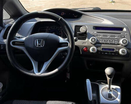 Красный Хонда Цивик, объемом двигателя 1.8 л и пробегом 208 тыс. км за 5900 $, фото 7 на Automoto.ua