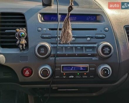 Червоний Хонда Сівік, об'ємом двигуна 1.8 л та пробігом 154 тис. км за 6990 $, фото 23 на Automoto.ua