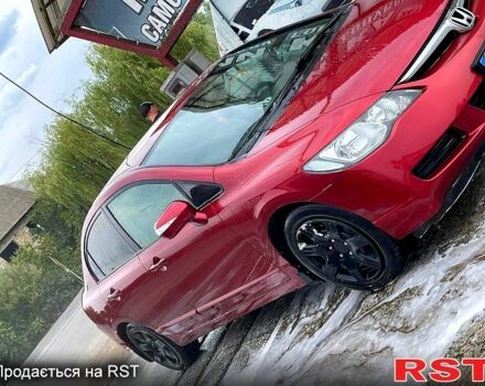 Красный Хонда Цивик, объемом двигателя 1.8 л и пробегом 190 тыс. км за 5600 $, фото 3 на Automoto.ua