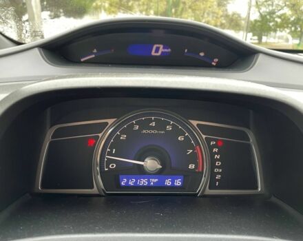 Красный Хонда Цивик, объемом двигателя 1.8 л и пробегом 212 тыс. км за 6900 $, фото 7 на Automoto.ua