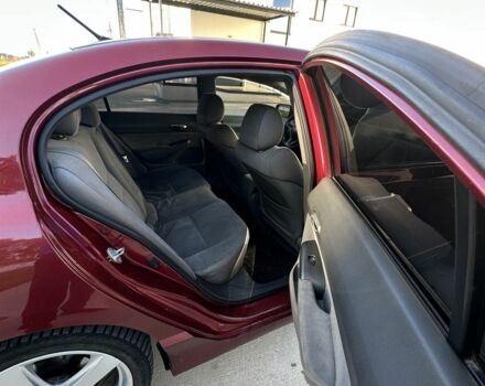 Хонда Цивик 2009 в Луцке на Automoto.ua Красный Хонда Цивик, объемом двигателя 1.3 л и пробегом 300 тыс. км за 4500 $, фото 6 на Automoto.ua